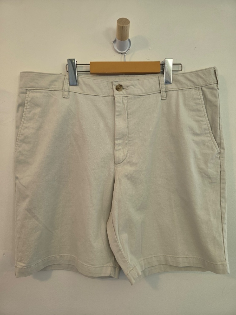 NWT Izod Saltwater men's shorts beige 38x9.5 preppy coastal nautical minimalist - Picture 2 of 9